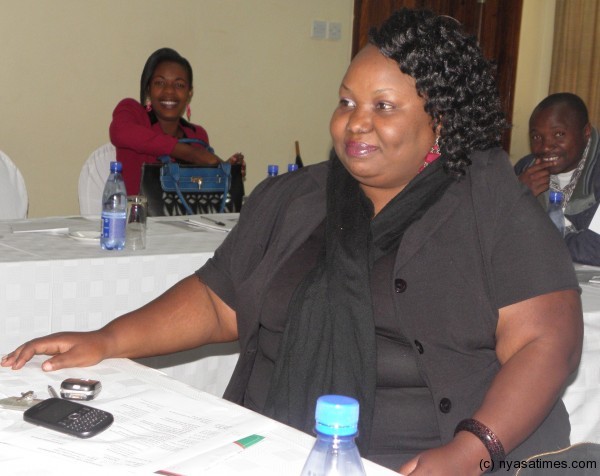 Malawi News Agency journalist Sarah Munthali following a presentation- Photo by Lucky Mkandawire, Nyasa Times.
