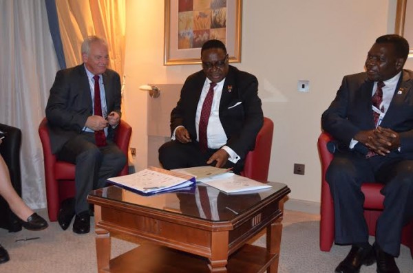 Malawi President Mutharika, Lord Maude and foreign affairs minister George Chaponda during the meeting