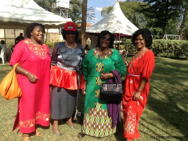 Malawians in Kenya  pose for Nyasa Times on independence day