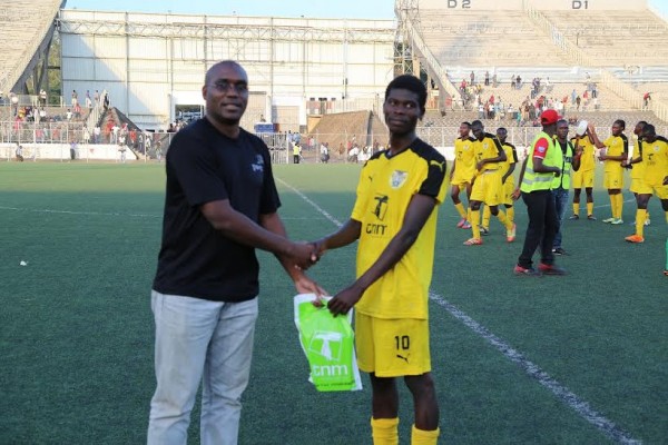 Man of the match to Yamikani Chester ... n award....Photo Jeromy Kadewere.