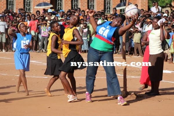 Mary Waya reminding spectators of her old days...Photo Jeromy Kadewere