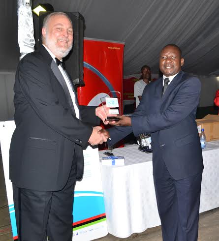 Masingati receiving a Namisa award.