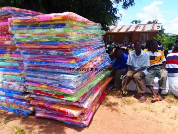  Mattresses-ready-to-be-given-to-the-flood-victims...Photo-Jeromy-Kadewere 