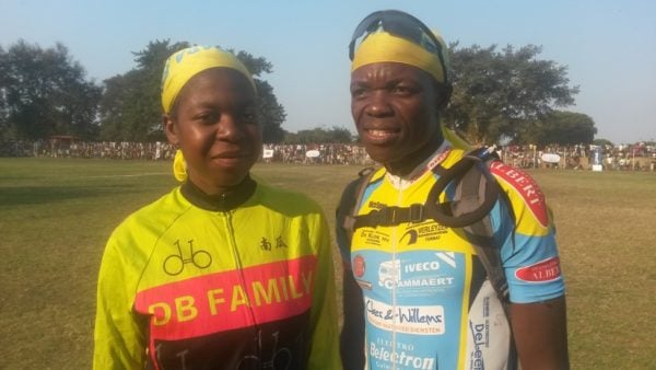 Mervis and Steve during the Tour de Dwangwa at Chitowe stadium. Pic by Anjoya Mwanza, Mana