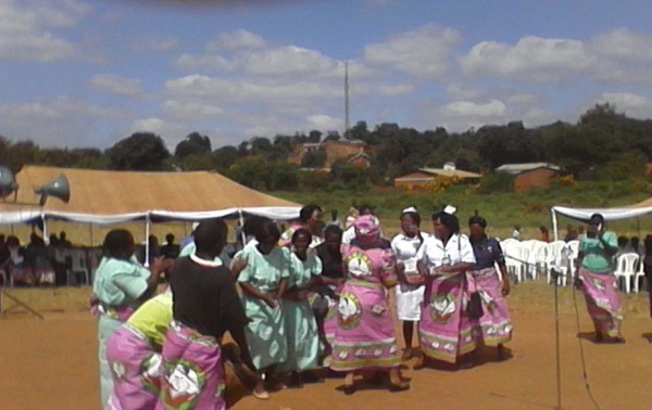 Midwives-dancing-in-celebration-of-their-day.
