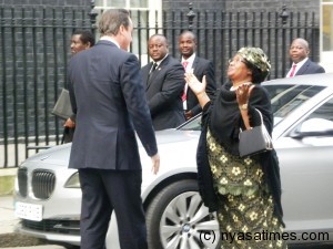 Momentous experience as President Banda meets David Cameron at Number 10 Downing Streets as members of the Malawi Delegations look on