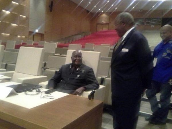 Muluzi chatting with Kenneth Kaunda