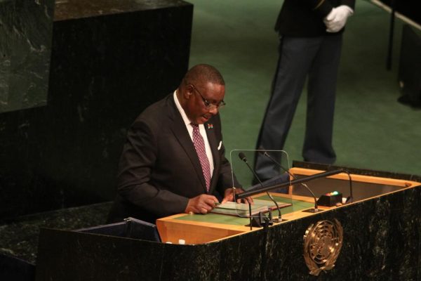 Mutharika addressing the United Nations General Assembly