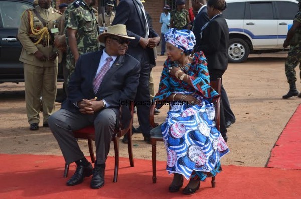President Mutharika and First Lady: Part of the 'drama' action