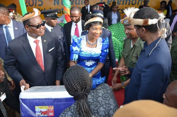 Malawi President Mutharika joined Zambia President Lungu to celebrate N’cwala Festival in Chipata