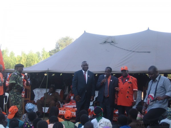 Mwalwanda and Mwefumbo together with Paul Maulidi.- Photo by Tiwonge Kumwenda, Nyasa Times