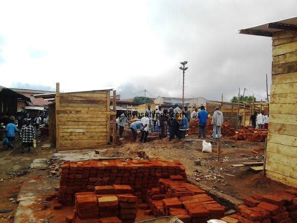 Mzuzu vendors rebuilding their structures