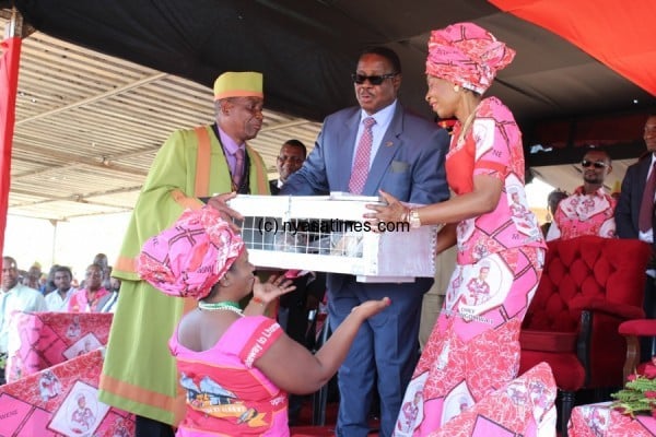 Mutharika urges Chiefs to work with Government