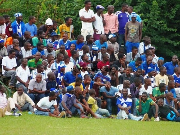 Nomads-fans-who-came-for-the-game.....Photo-Jeromy-Kadewere
