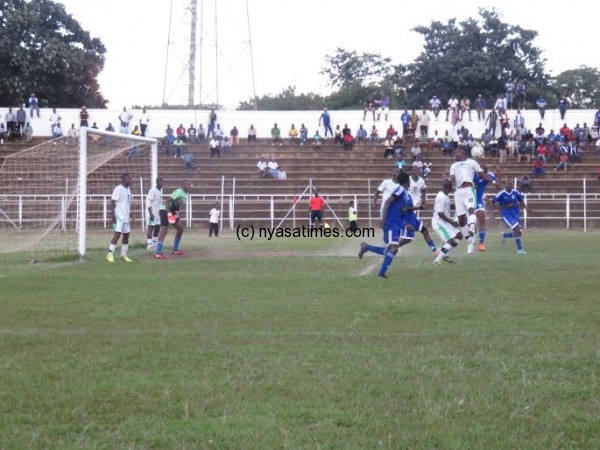 Nomads lay siege on Mafco goal