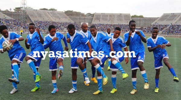 Nomads players celebrating .