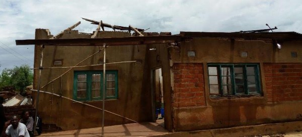 House  roof in Ntcheu blown away