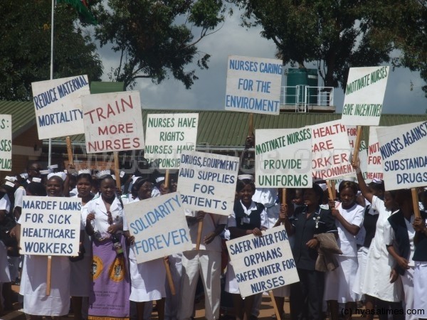 Nurses support strike