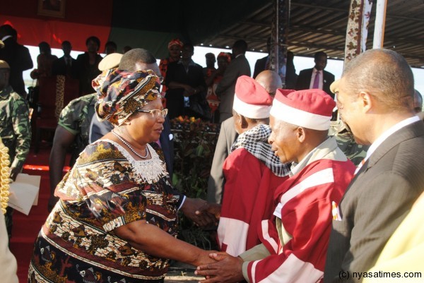 Other traditional leaders were also there to witness the elevation of Senior Chief Mponda