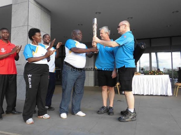 PS for Sports  Ministry, Justin Saidi hands over the Baton to the crew, Pic Leonard Sharra