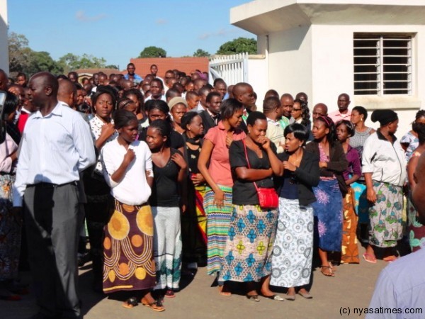 People came in their large numbers to pay their last respect...Photo Jeromy Kadewere