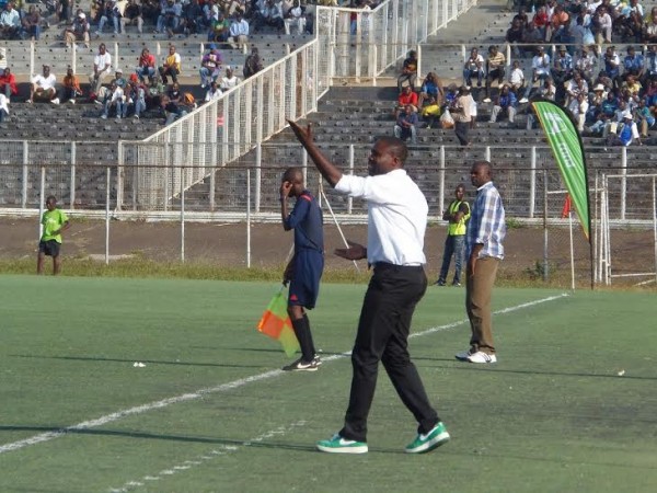 Peter Mponda giving instructions....Photo Jeromy Kadewere