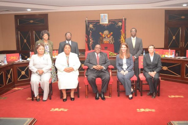 Photo opportunity for Malawi President and his ministers with Melinda Gates
