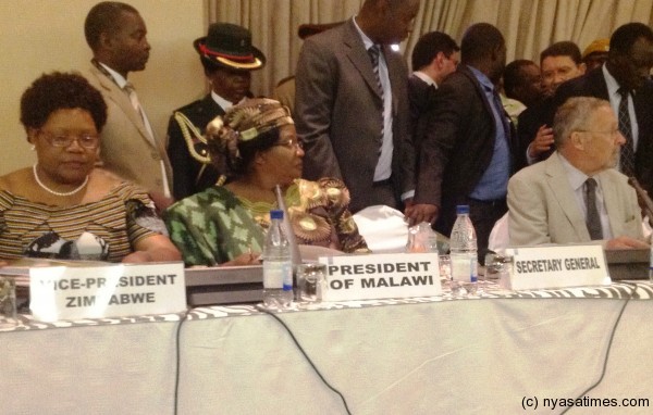 President Banda flanked by Vice President Joice Mujuru and Zambia's Vice President Guy Scott at the UNWTO Ministerial Roundtable