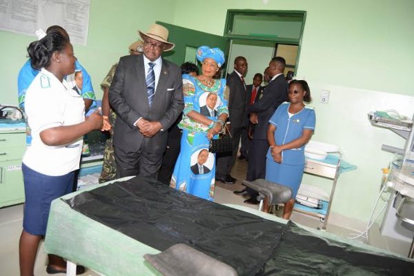 President Mutharika being beifed about the hospital