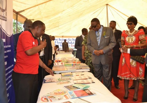 President Mutharika is seeing some exhibitions -photo (C)Stanley Makuti.