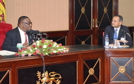 President Mutharika sharing ideas with the Vice President of Millenium Challenge CorporationMr Kamran Khan at Kamuzu Palace - Pic by Stanley Makuti