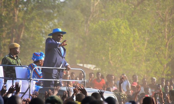  President-Peter-Mutharika-arrives-at-Bua-Primary-School-ground-in-Mchinji-on-Thursday-CStanley-Makuti