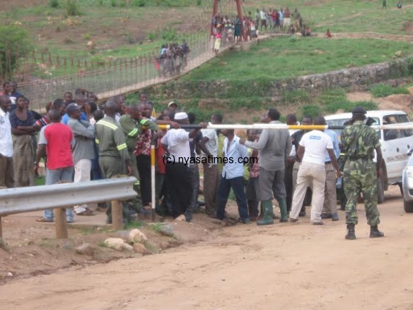 Protesters at Kayelekera.-Photo by Tiwonge Kumwenda, Nyasa Times