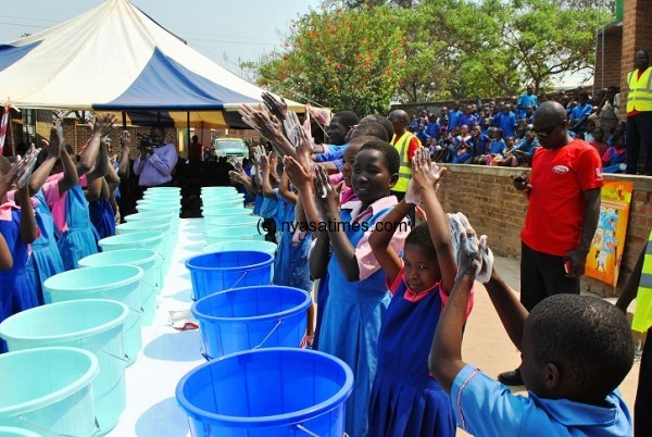 Clean hands save lives : Pupils washing hands using Lifebouy...Photo Jeromy Kadewere.