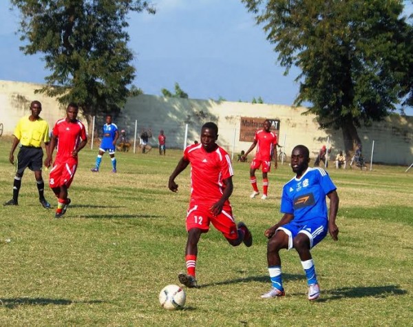 Rafiq Mussa chasing for the ball..Photo-Jeromy-Kadewere.