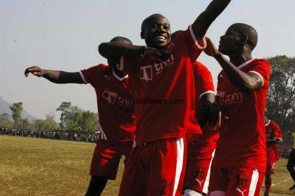 Red Lions celebrating their victory 