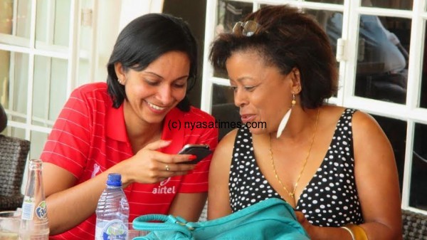 SMS on Airtel 'we are at golf field'