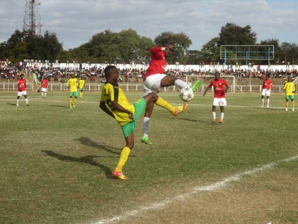 Sulumba challenges a Civo defender, Pic Alex Mwazalumo
