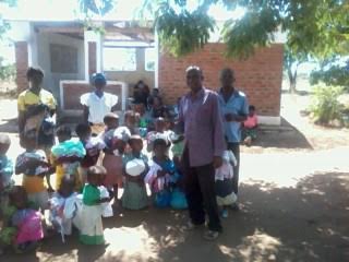 The children, after receiving the items