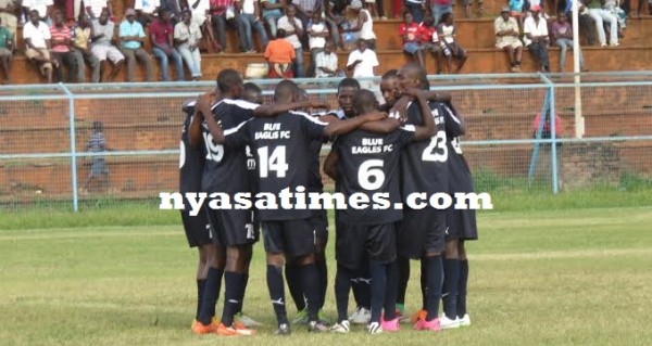 The flying Eagles say a prayer after defeating Moyale, Pic Alex Mwazalumo.