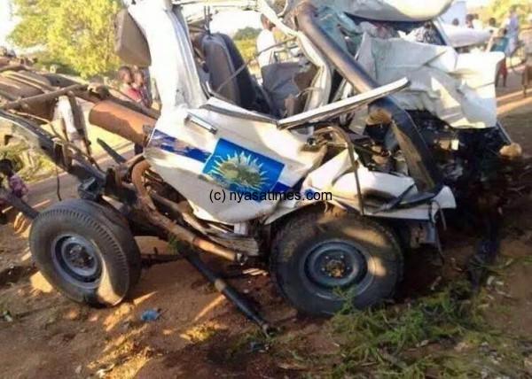The police car crashed on presidential convoy