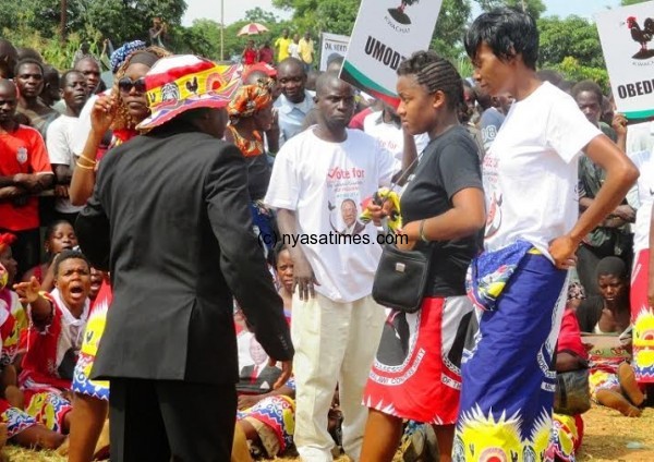 The young girls were also present....Photo Jeromy Kadewere.