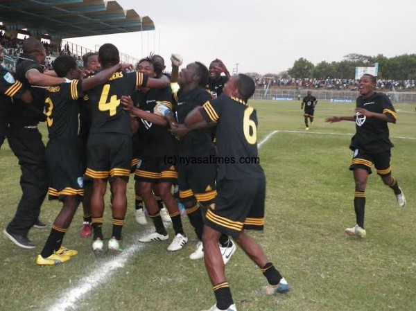 Tigers celebrate reaching the final, Pic Alex Mwazalumo.