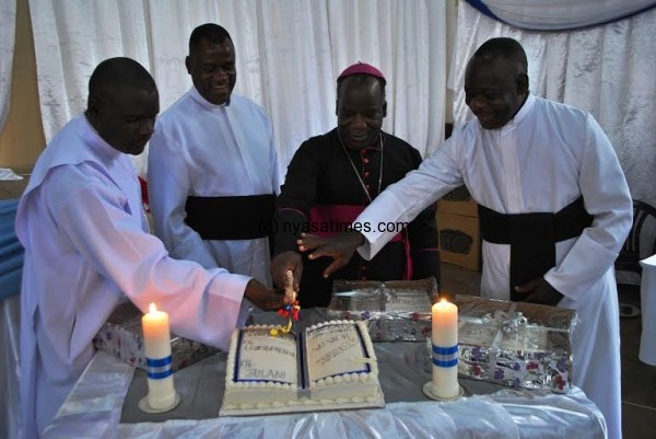 Time to cut the cake....Photo Jeromy Kadewere