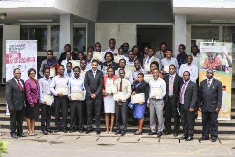 Total Malawi officials in a group photo with receipients.