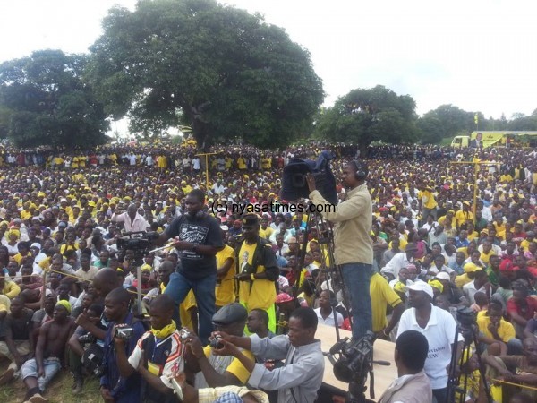 Crowds at the UDF campaign launch