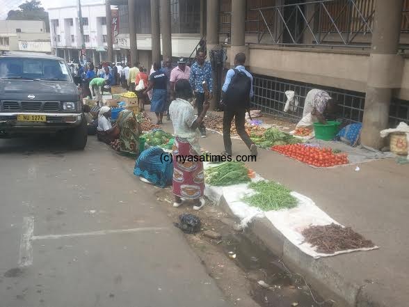Business as usual, vendors in the streets of Blantyre city