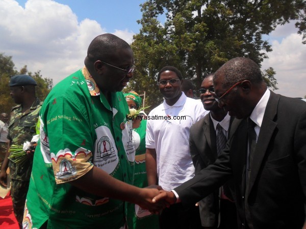 Vice president Khumbo Kachali being welcomed at Chiwamba by NAPHAM patron, Dr Justin Malewezi