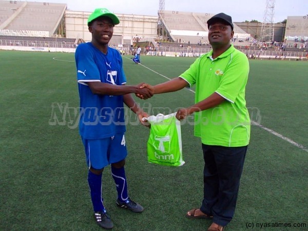 Victor Mpinganjira was voted man of the match___Photo Jeromy Kadewere