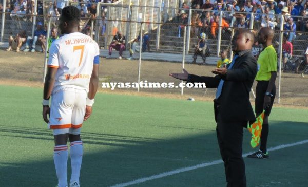 Wanderers coach Elijah Kananji passing instructions to skipper Mlimbika...Photo Jeromy Kadewere.